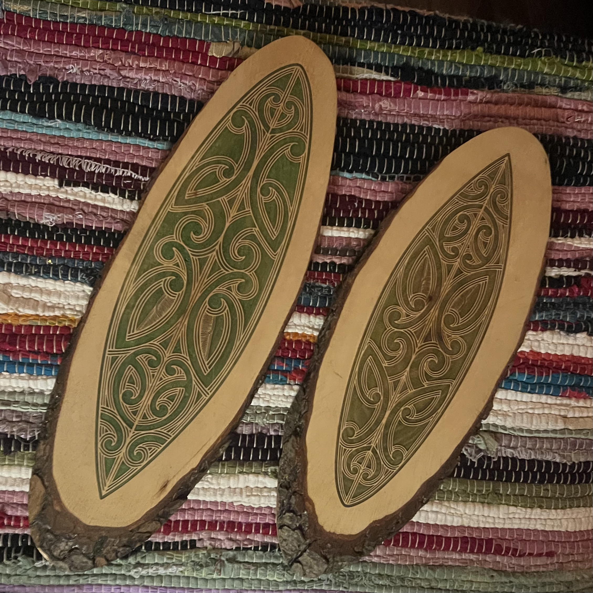 Serveerschaal Maori Design Surfboard